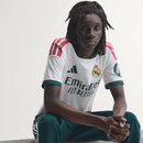 camiseta-1-primera-jugador-hombre-Real-Madrid-masculina-2026-26-27-blanca-vini-vinicius-jr-mbappe-rodrygo-beli